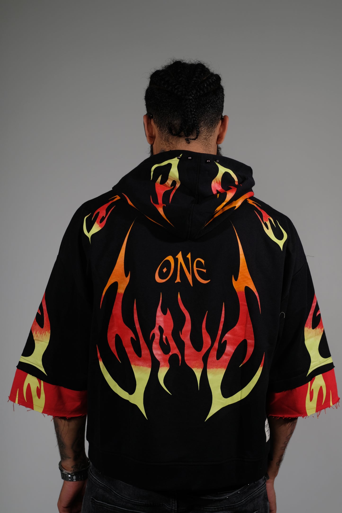 One love short sleeve hoodie Black by Genuine - 2_2