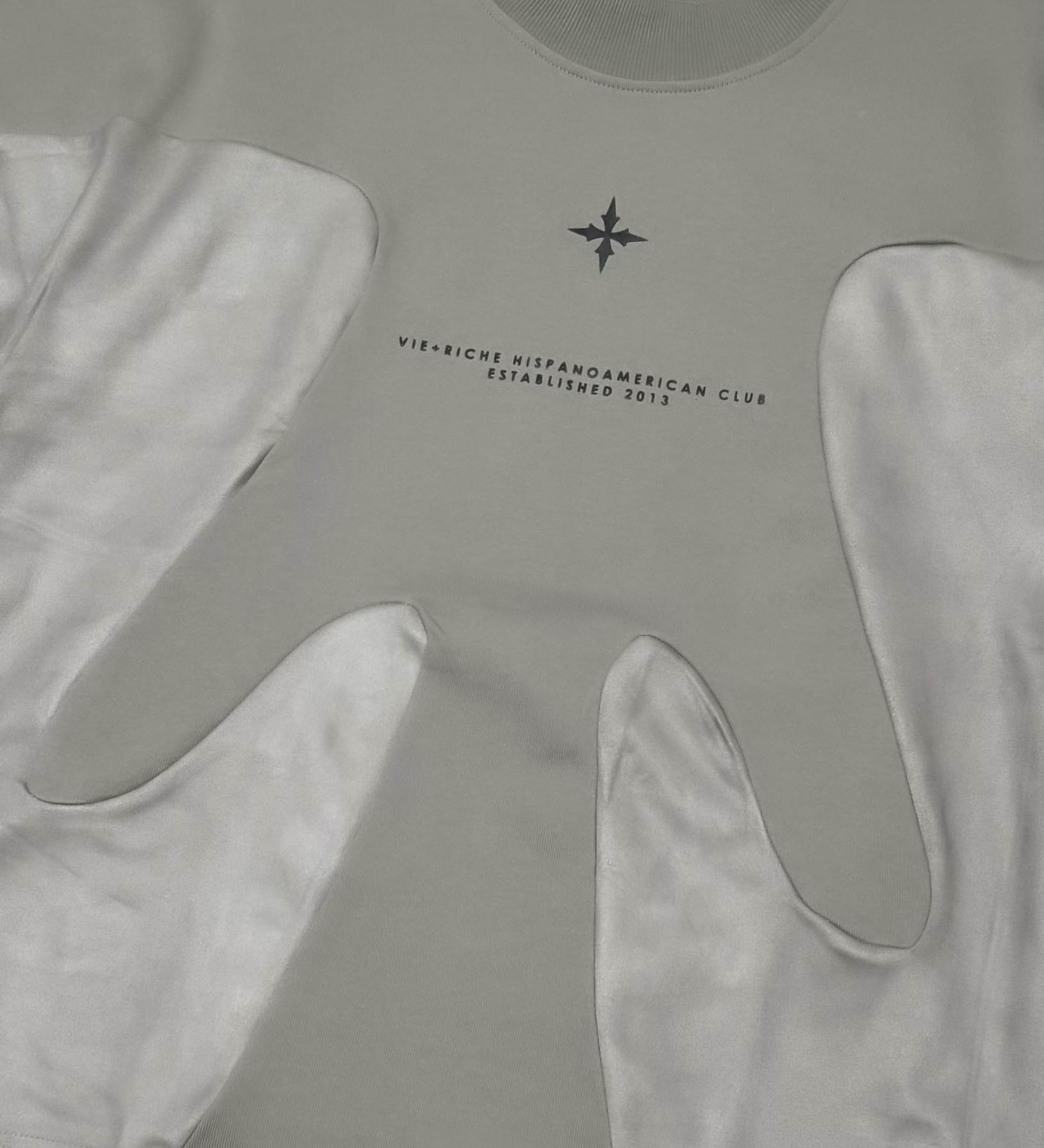 Hac Colorblock Tee - Grey | Vie+Riche
 _3