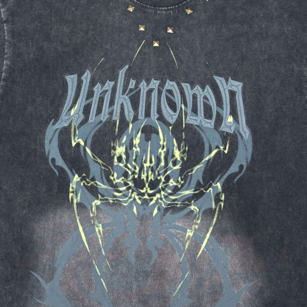 Spider stud tee by Unknown - 5