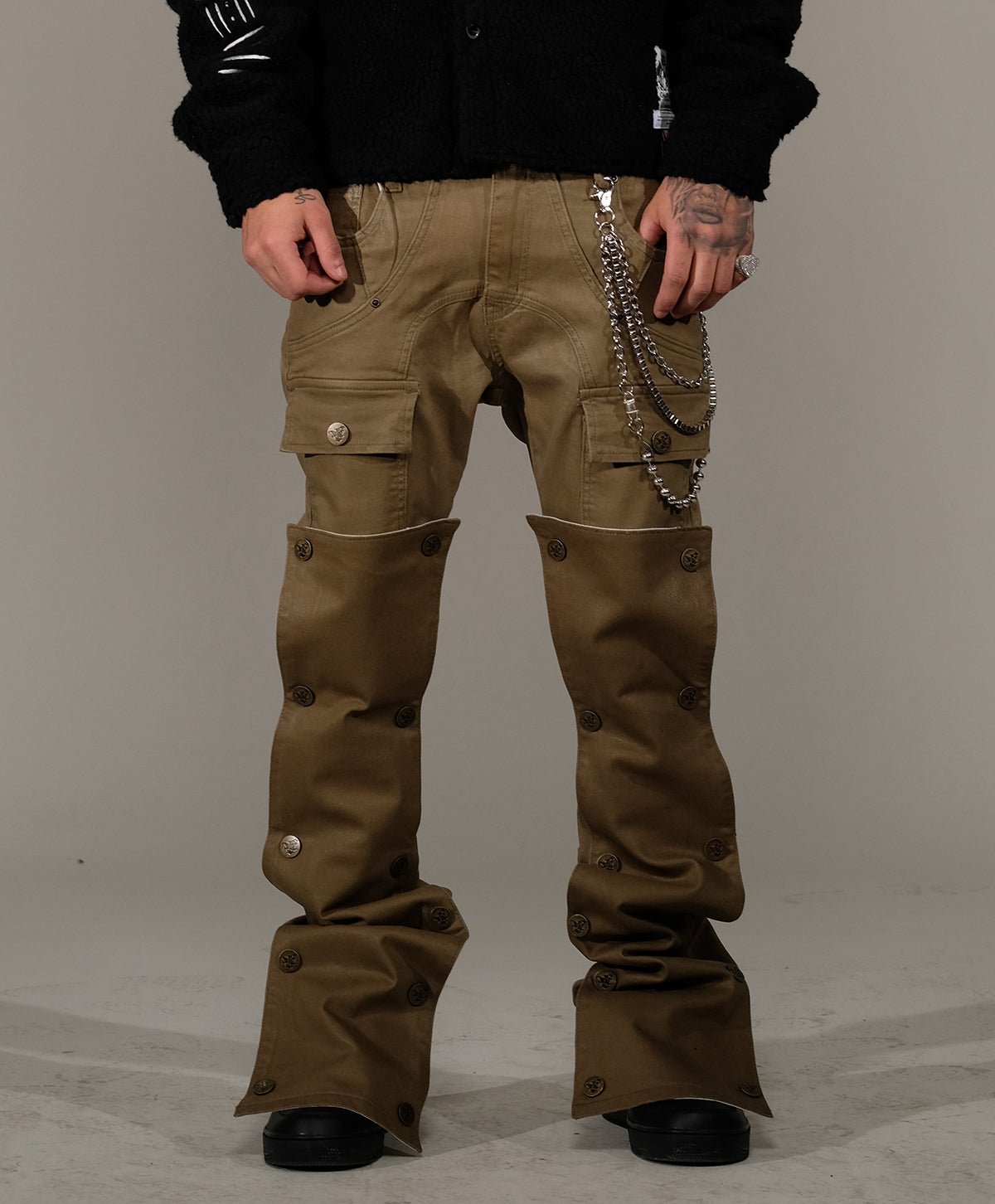 Flare Fit / Front Button Coated Army by Vicious - 3