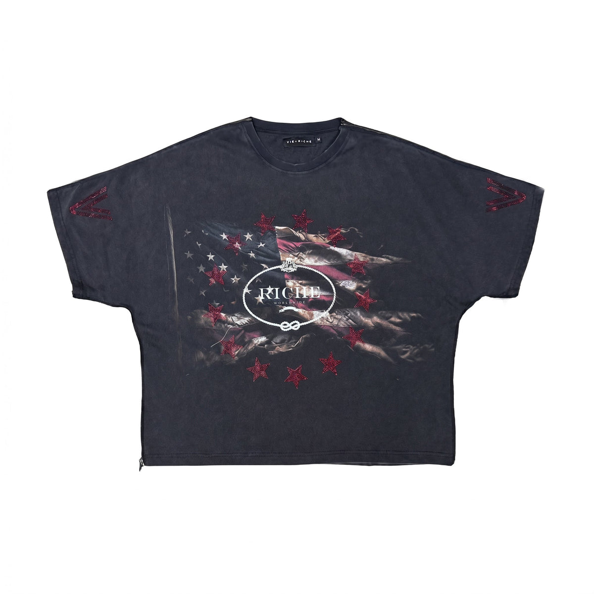 War flag tee by VIERICHEPARIS, view 3
