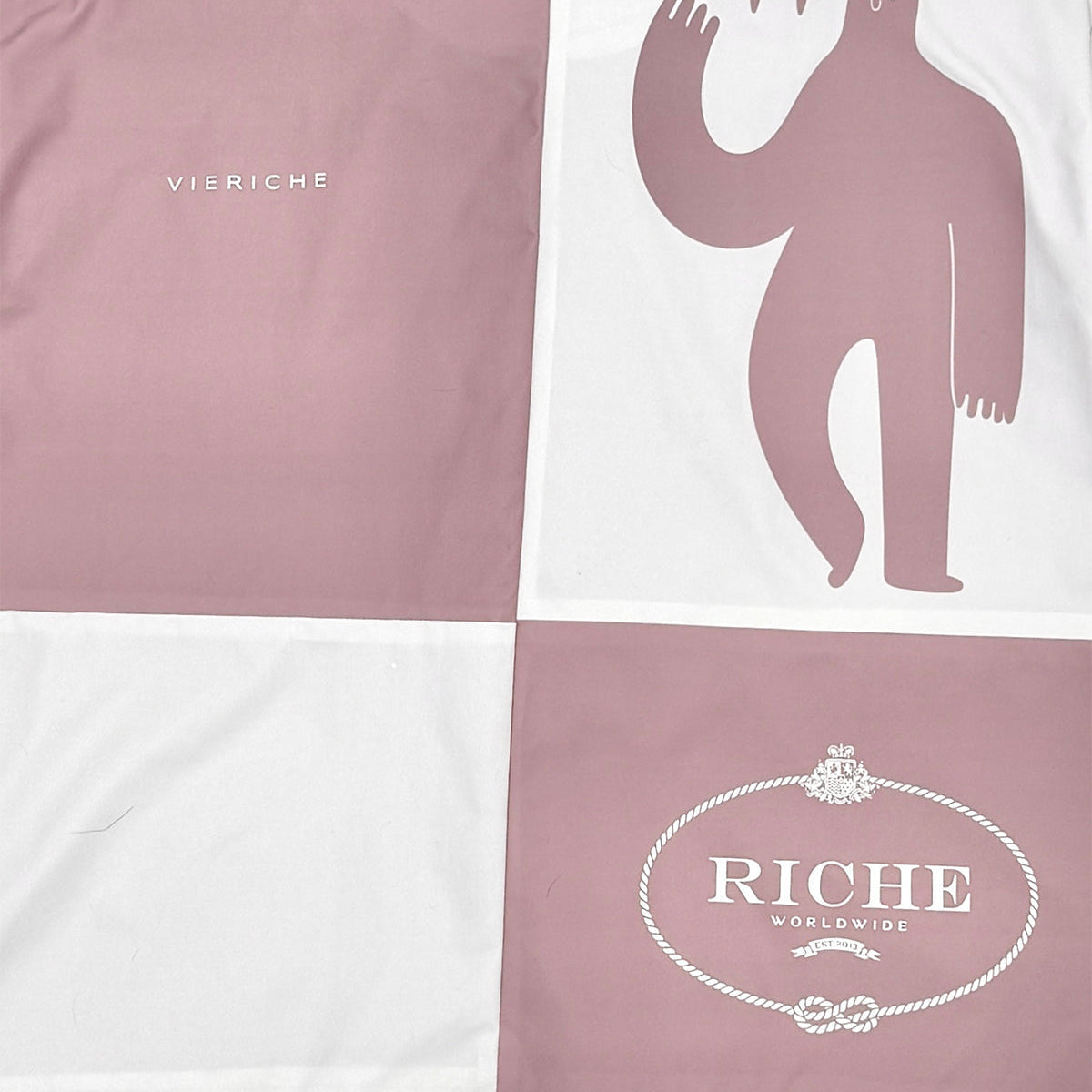 Tribal set by Vie+Riche, view 23