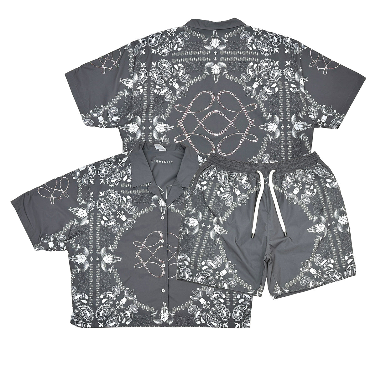 Reversible paisley set by Vie+Riche, view 1