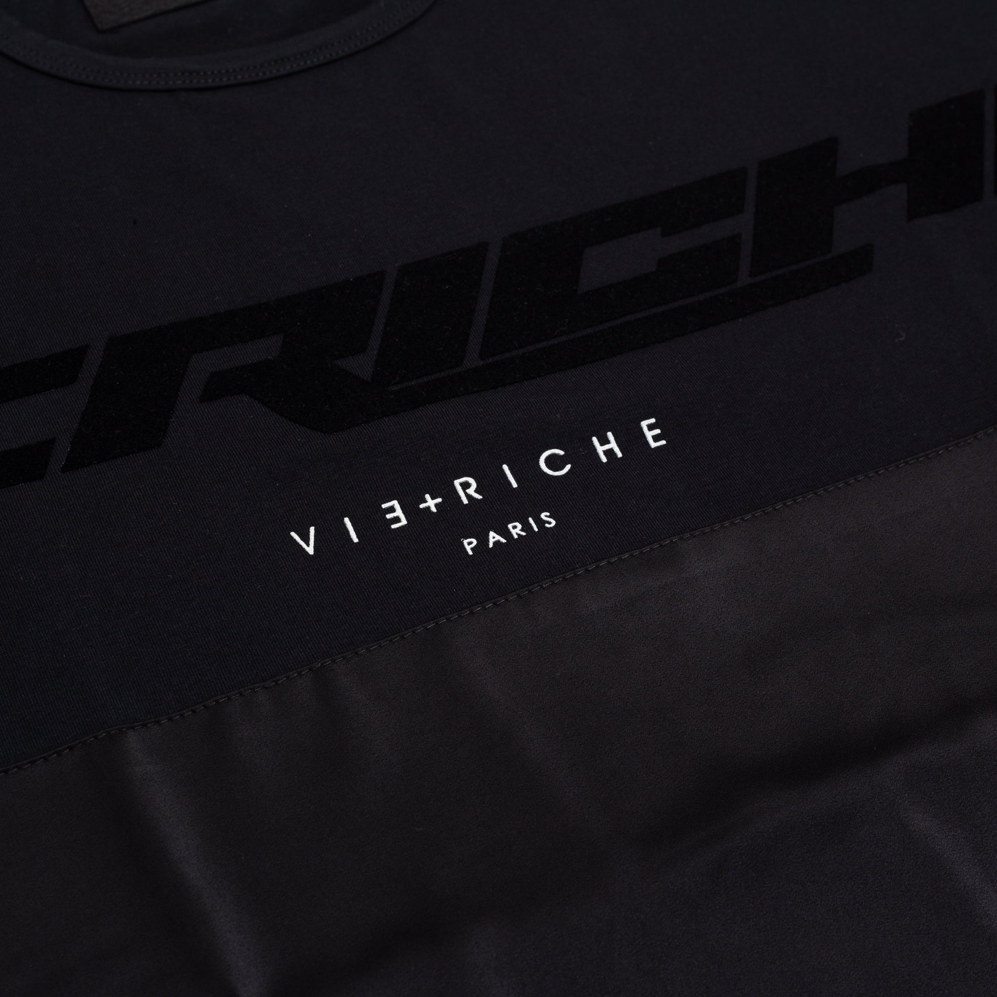 Humble crew neck - Black | Vie+Riche
 _4