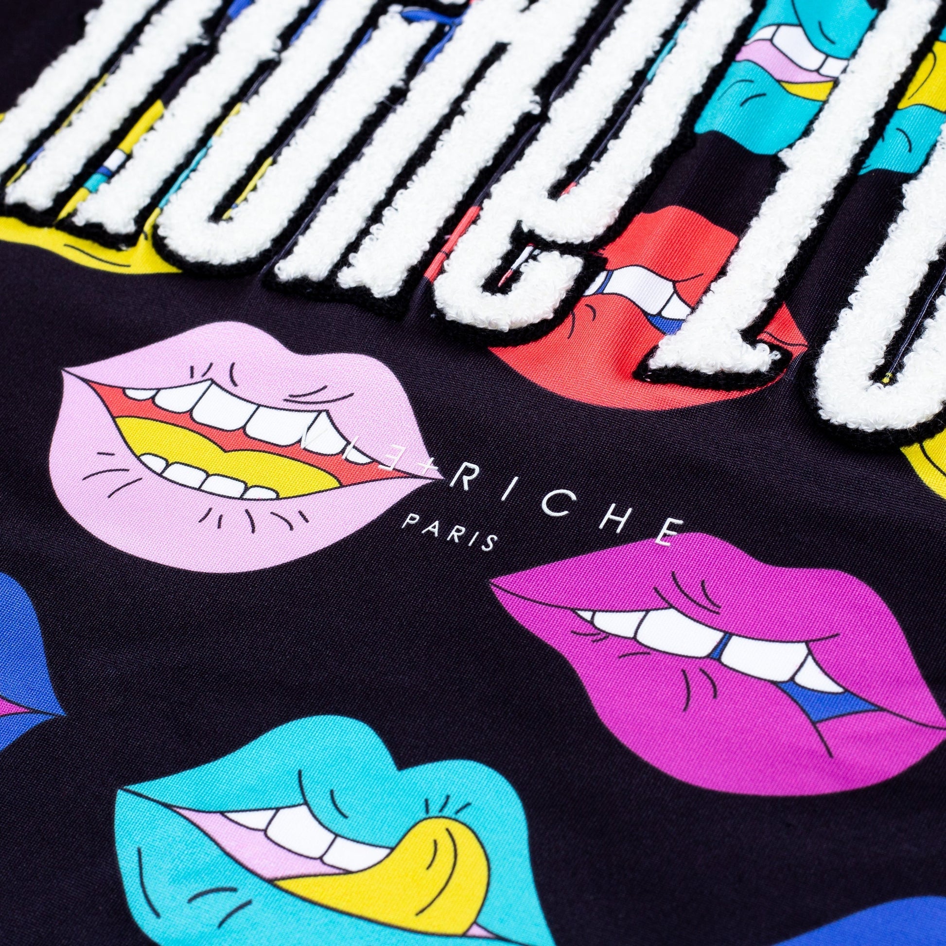 Riche Love Lips Tee - Black | Vie+Riche
 _4